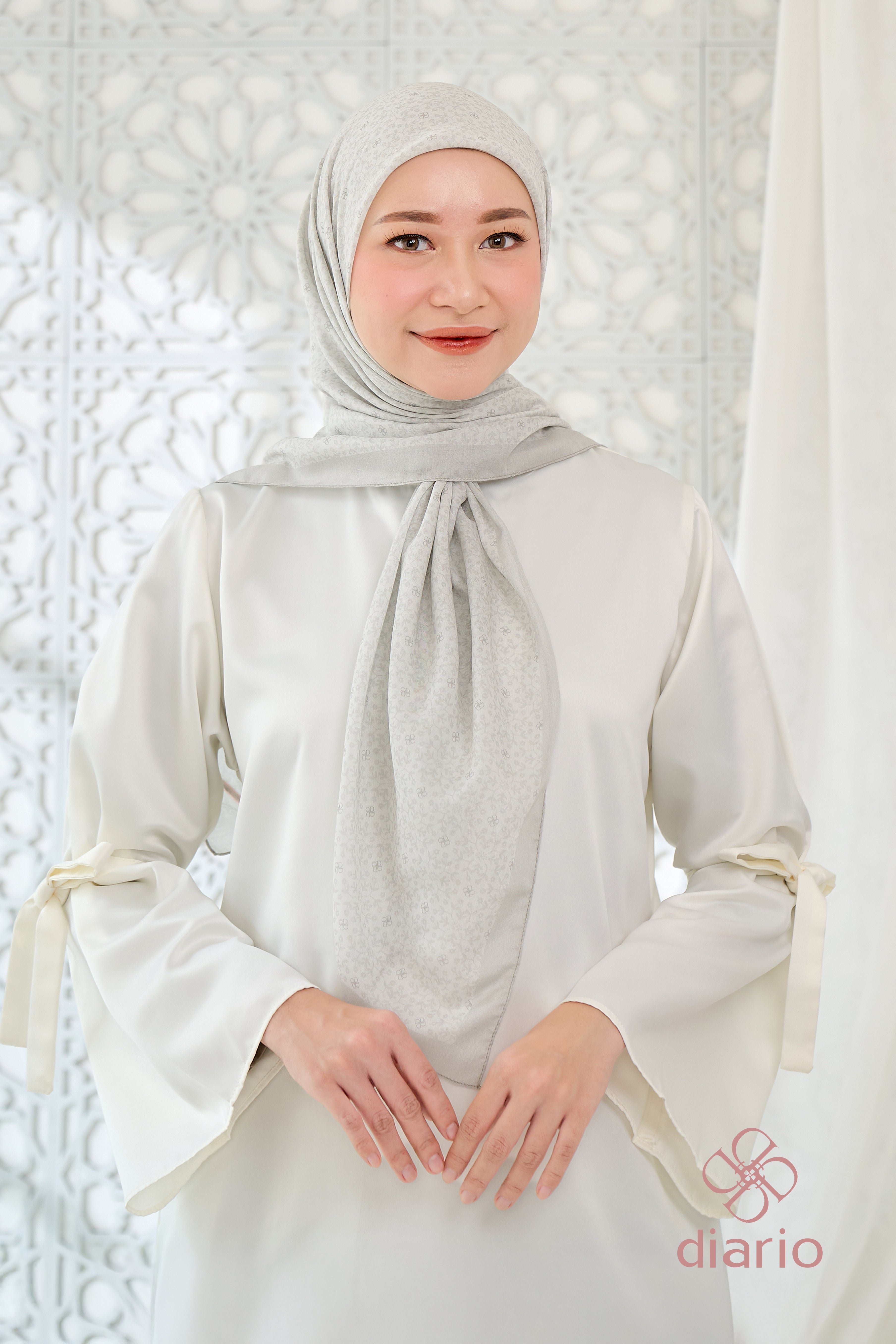 Diario - Ultrafine Naura Scarf Kerudung Segi Empat