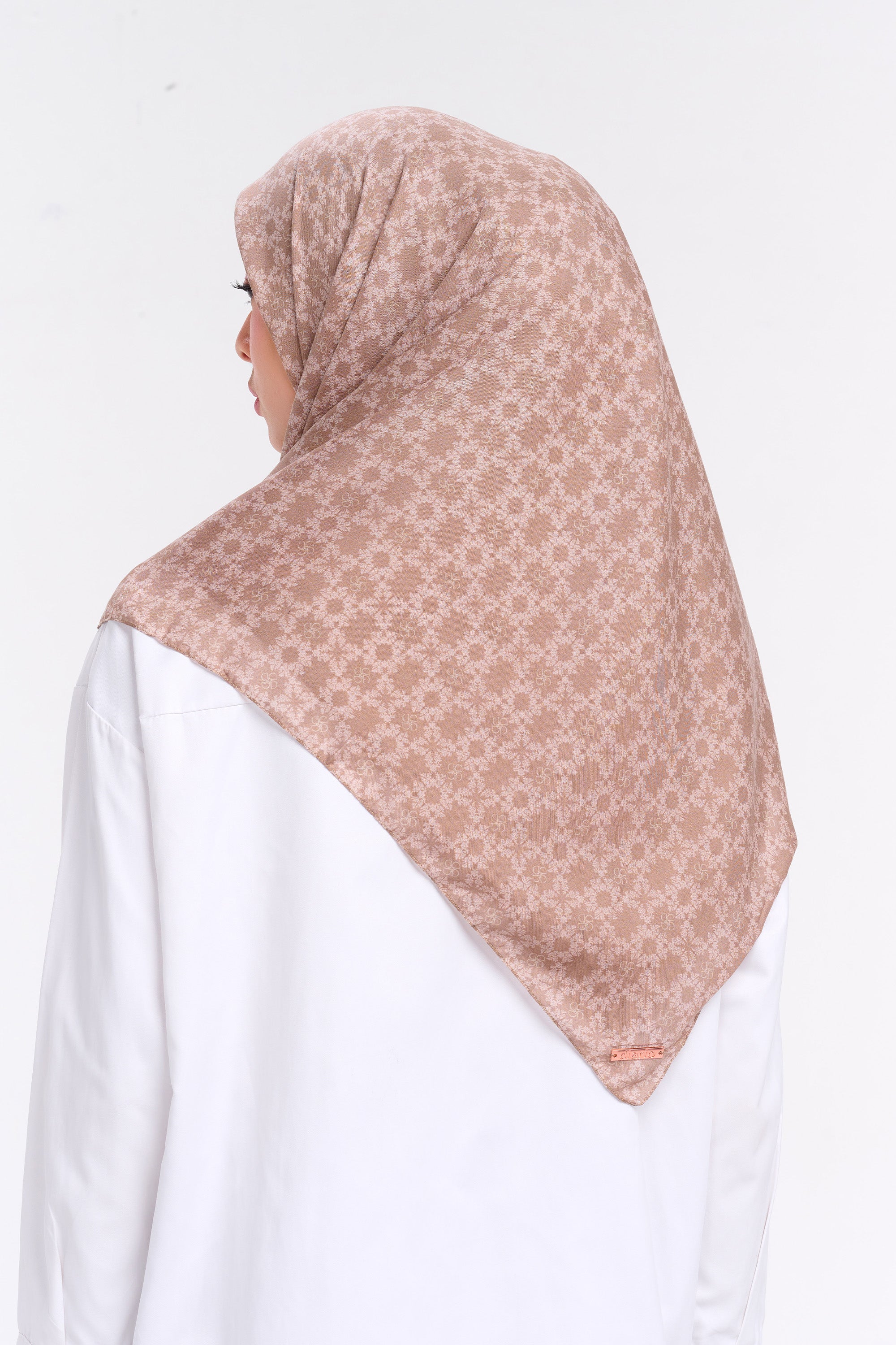 Ultrafine Callista Scarf Kerudung Segi Empat