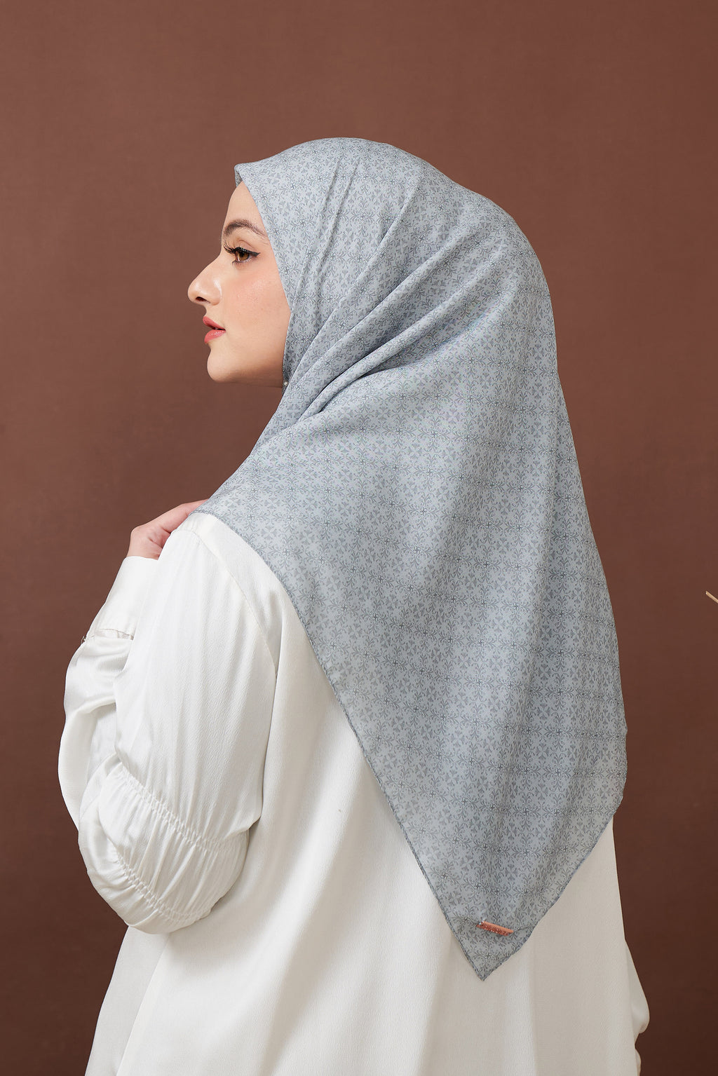Ultrafine Aliya Scarf Kerudung Segi Empat