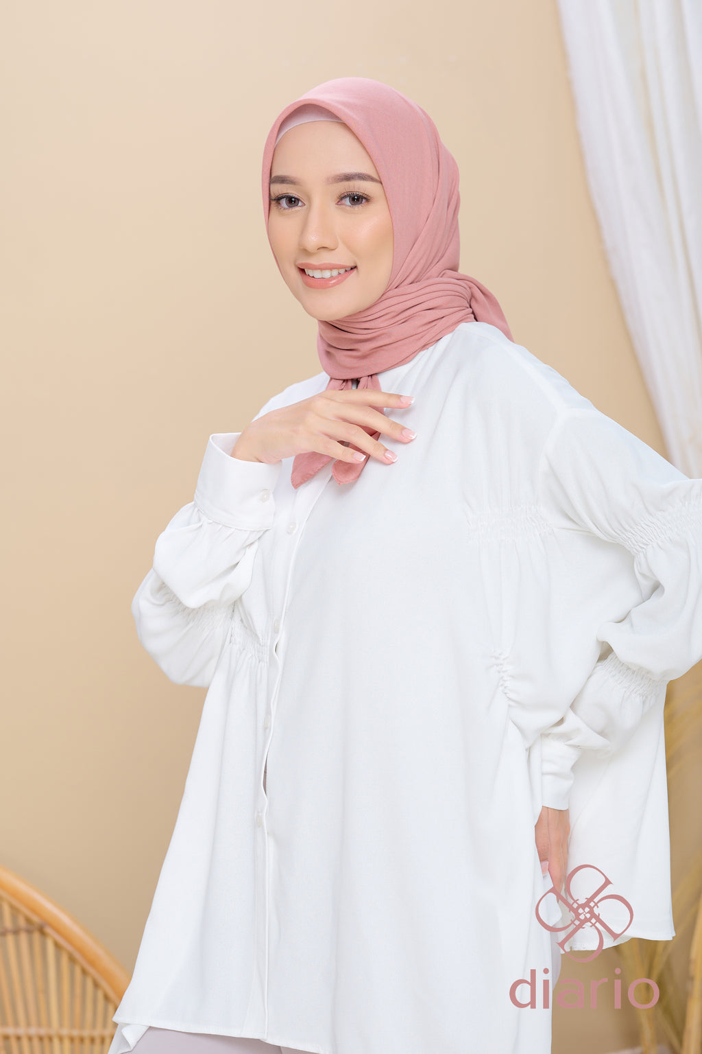 Diario - Kerudung Segi Empat Paris Japan Premium Plain Scarf