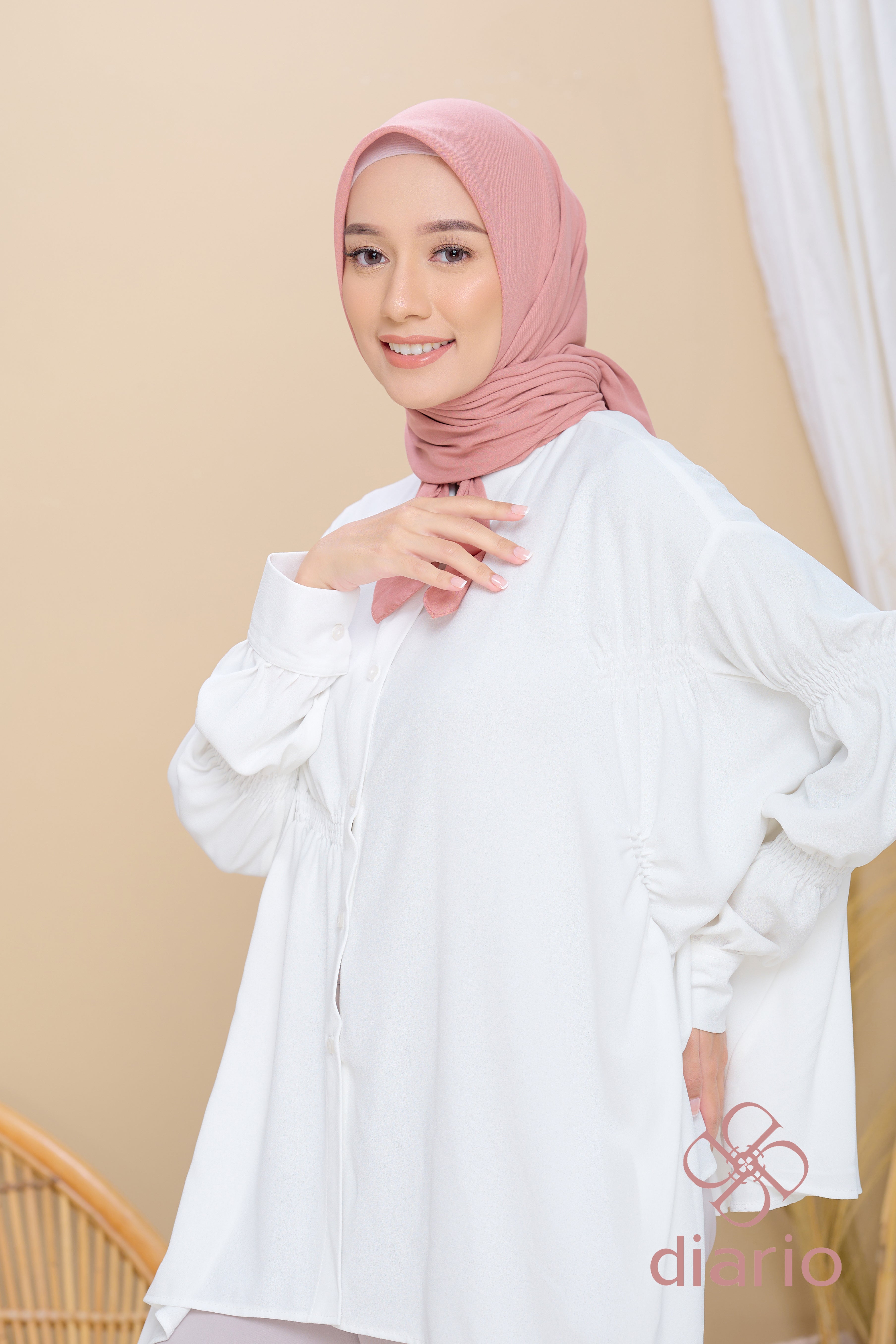 Diario - Kerudung Segi Empat Paris Japan Premium Plain Scarf