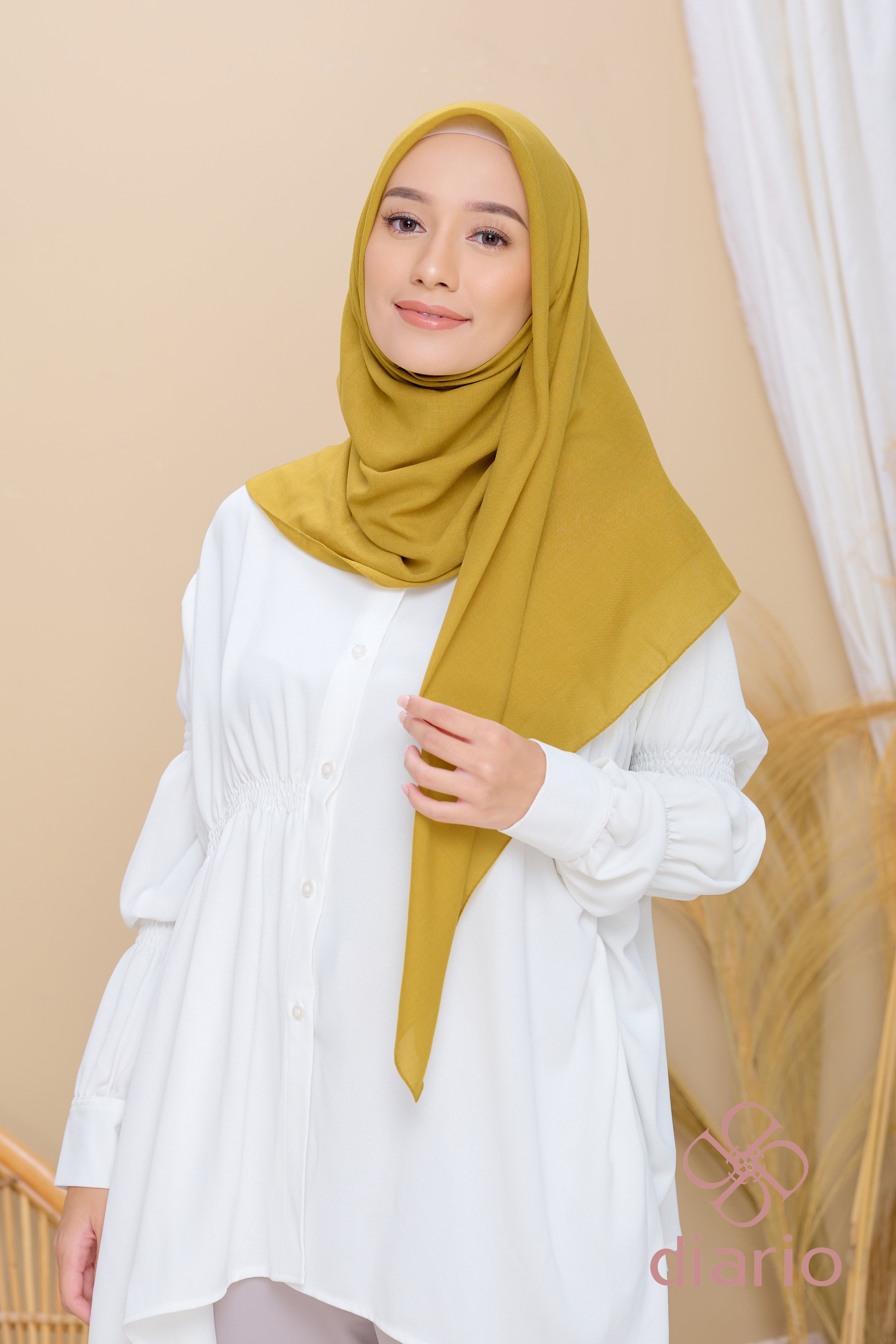 Diario - Kerudung Segi Empat Paris Japan Premium Plain Scarf