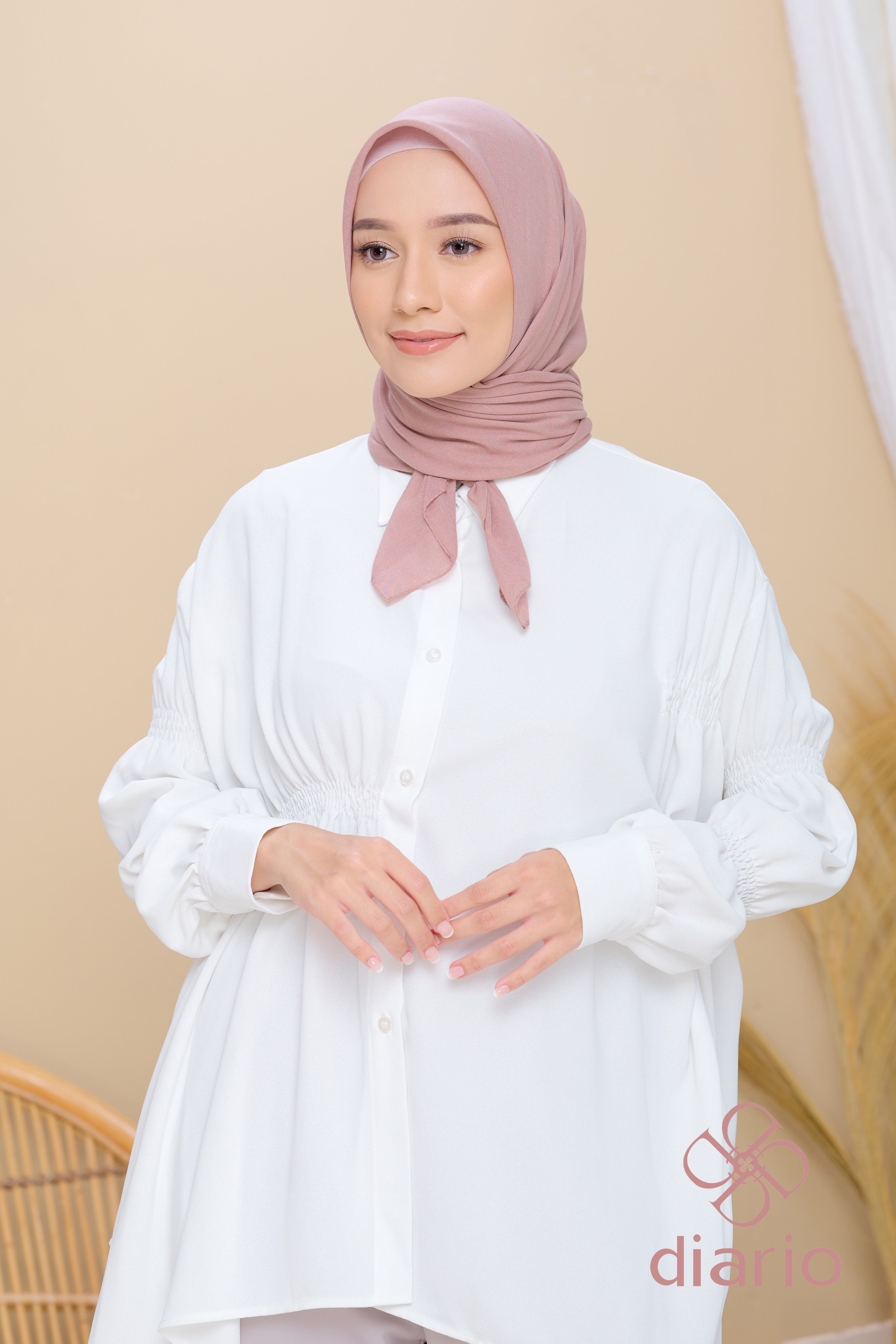 Diario - Kerudung Segi Empat Paris Japan Premium Plain Scarf