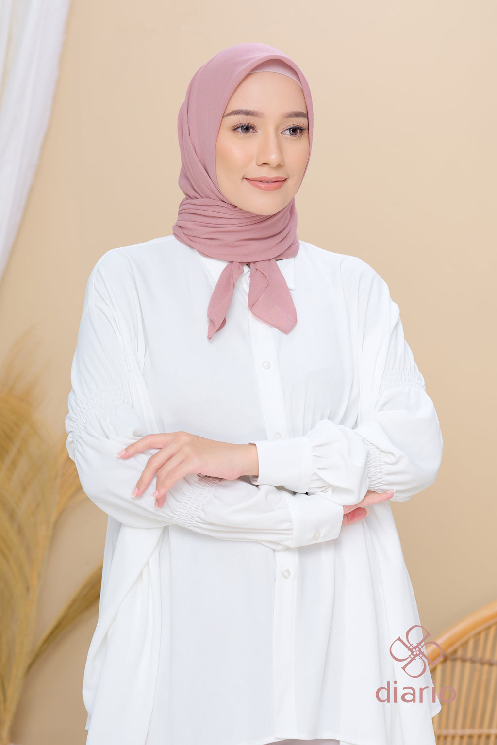 Diario - Kerudung Segi Empat Paris Premium Plain Scarf