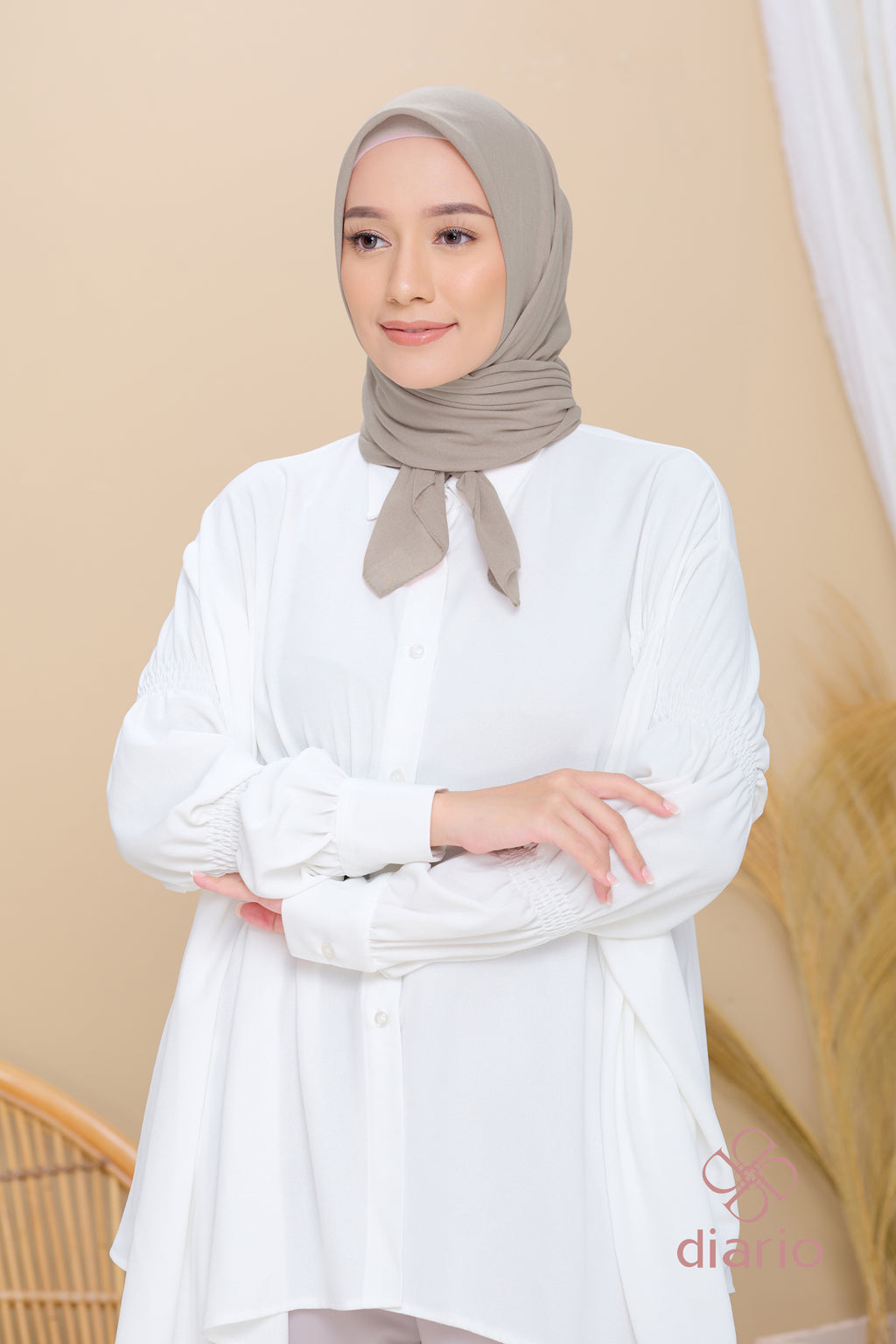 Diario - Kerudung Segi Empat Paris Premium Plain Scarf