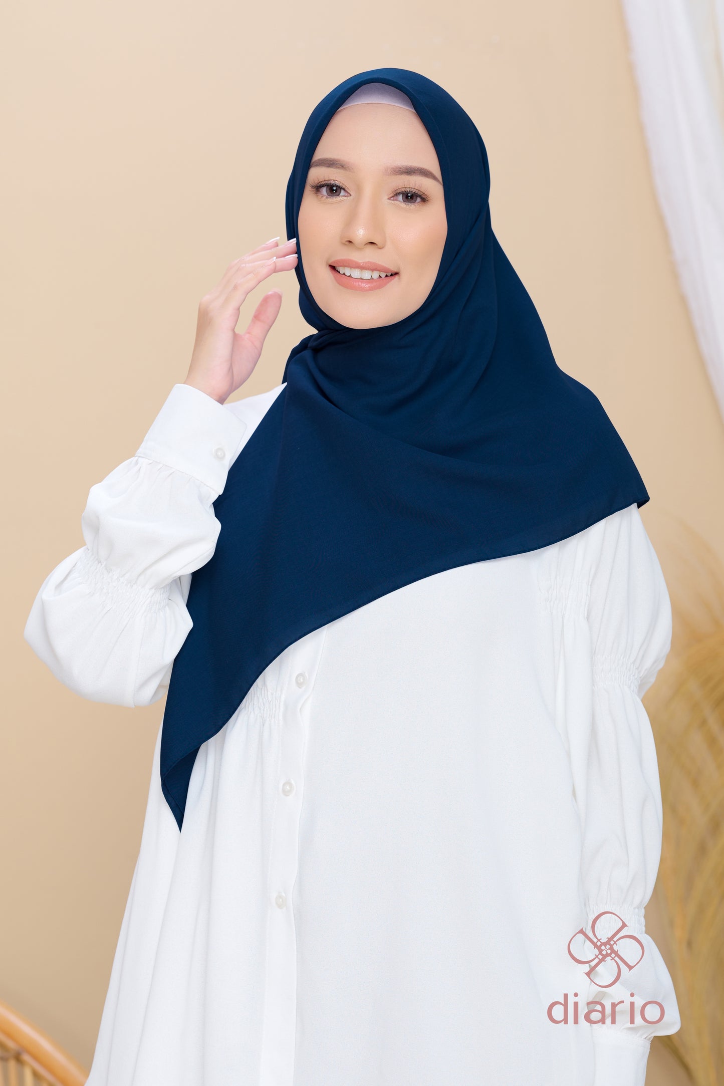 Diario - Kerudung Segi Empat Paris Premium Plain Scarf