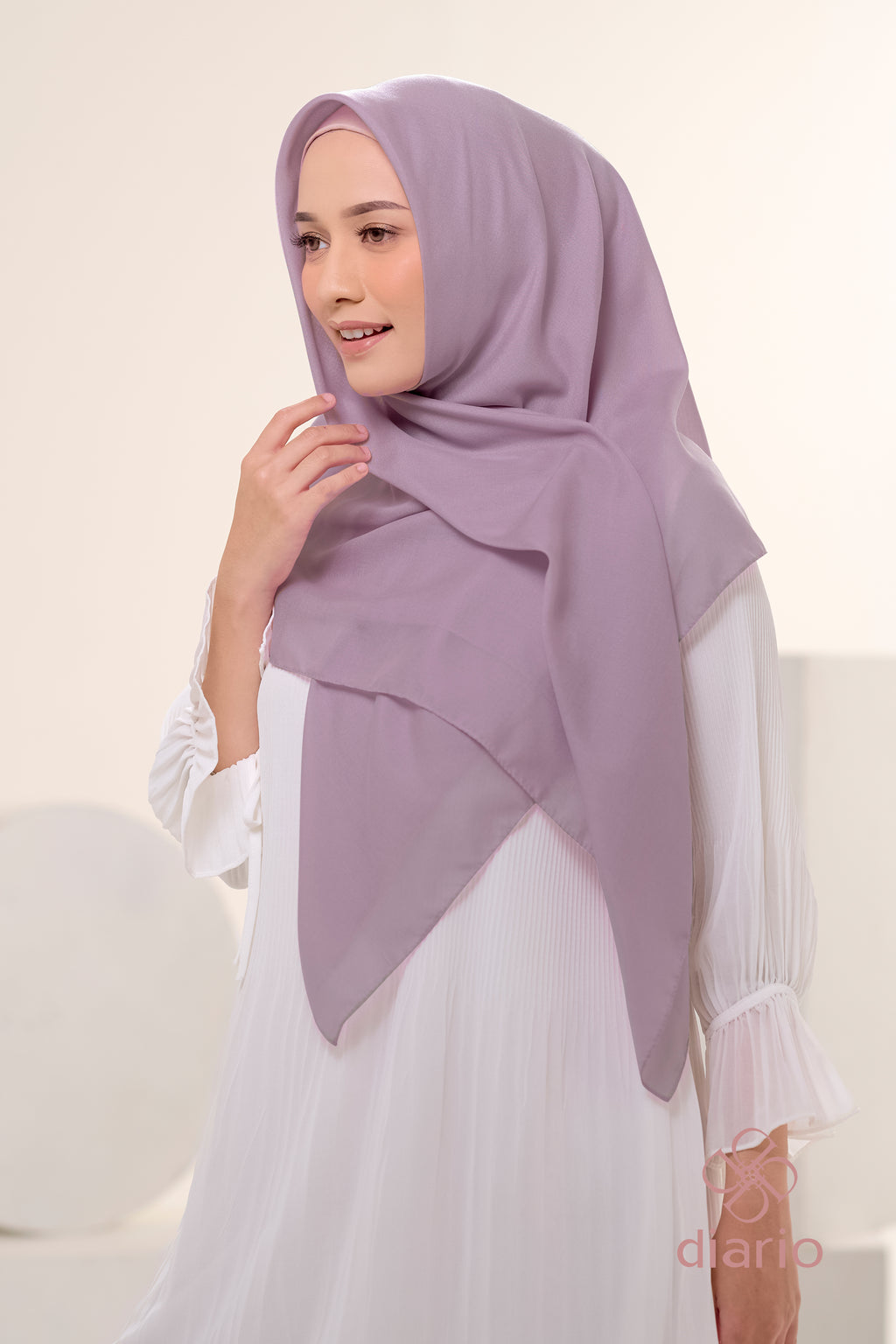 Diario - Kerudung Segi Empat Ultrafine Plain Scarf Voal Pink Series