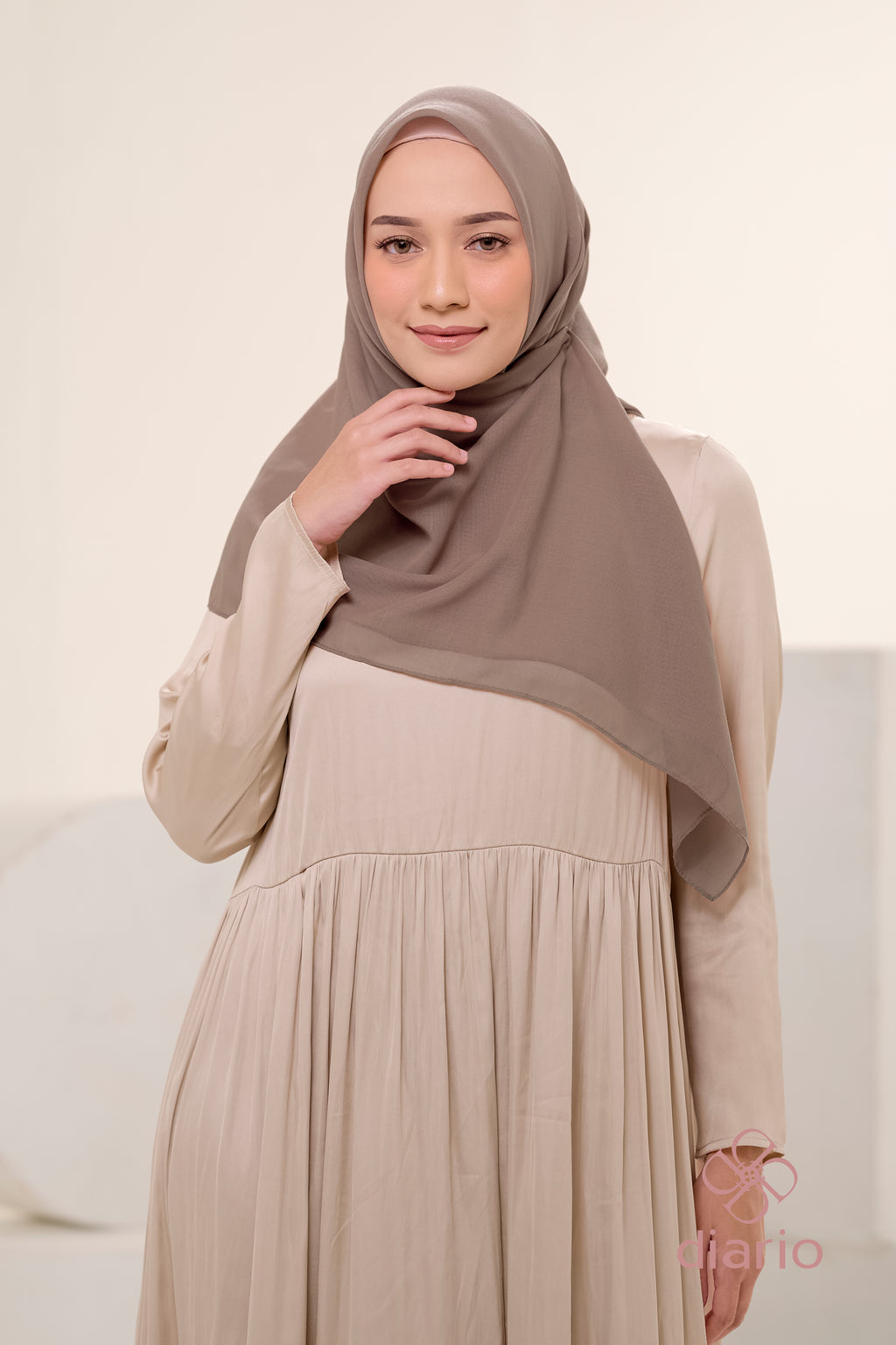 Diario - Kerudung Segi Empat Ultrafine Plain Scarf Voal Nude Series