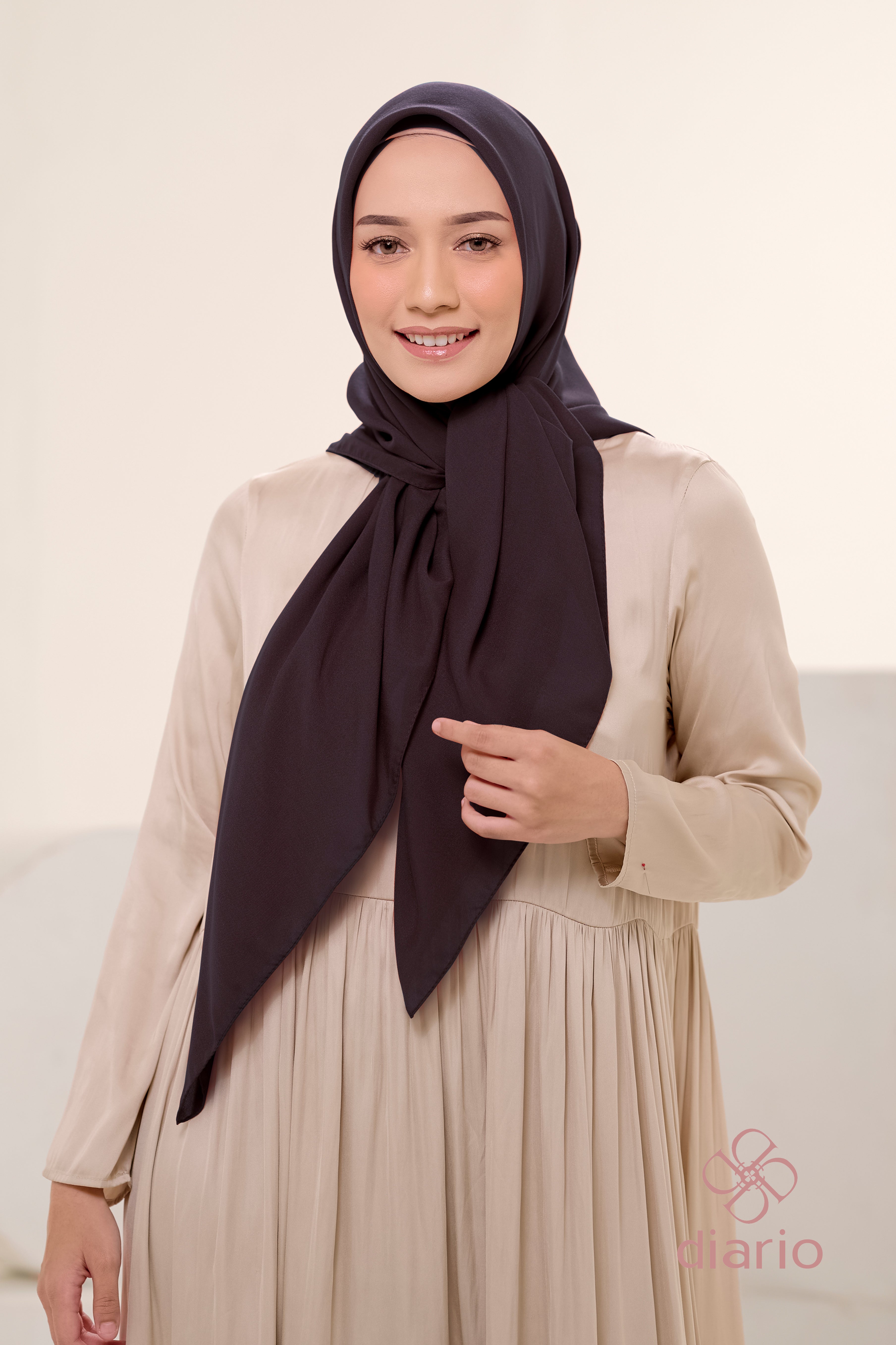 Diario - Kerudung Segi Empat Ultrafine Plain Scarf Voal Nude Series