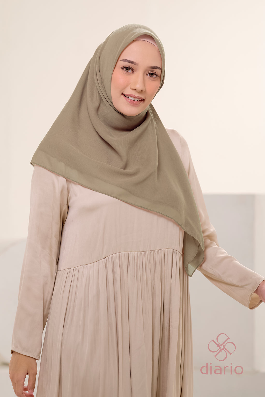 Diario - Kerudung Segi Empat Ultrafine Plain Scarf Voal Nude Series