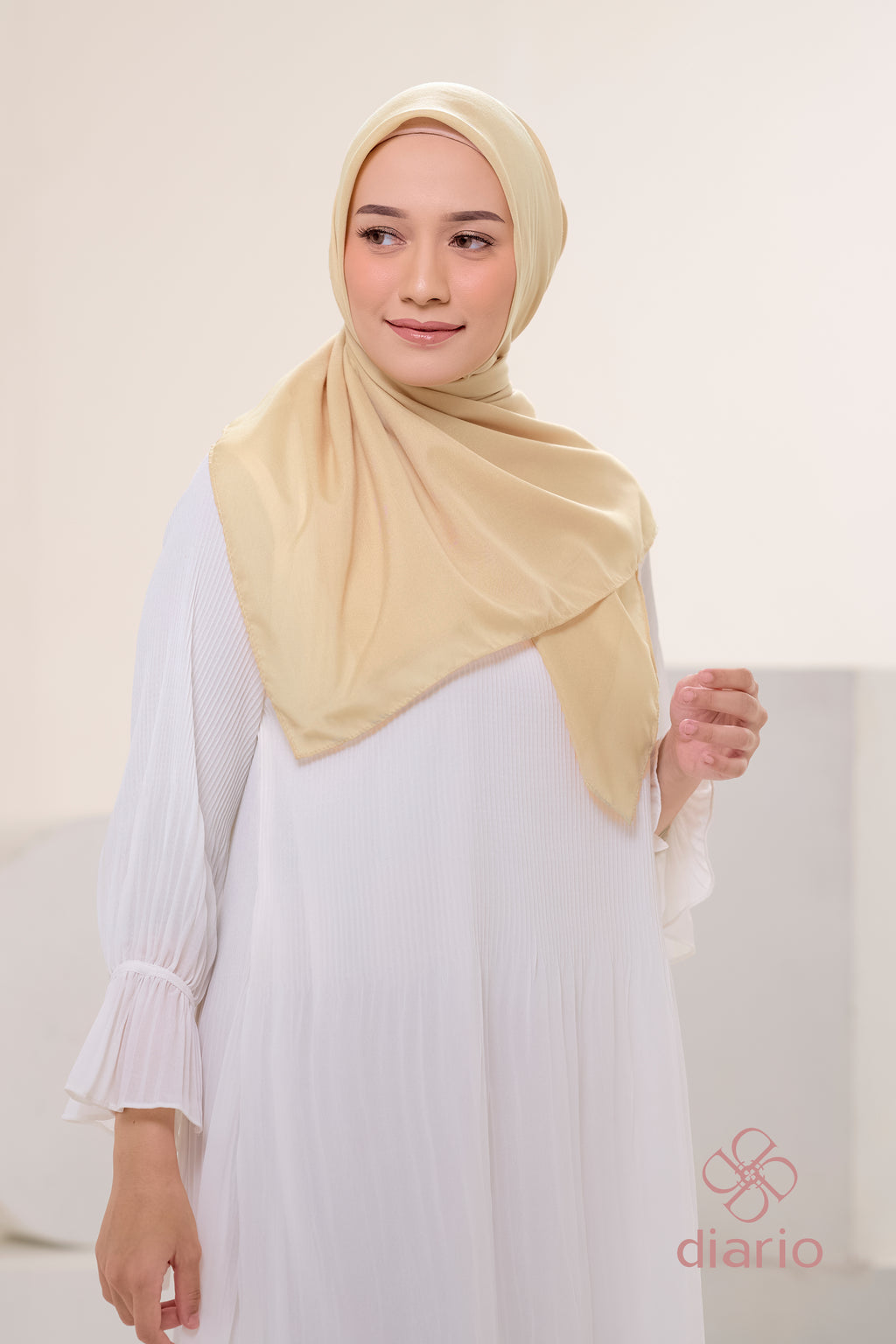 Diario - Kerudung Segi Empat Ultrafine Plain Scarf Voal Nude Series
