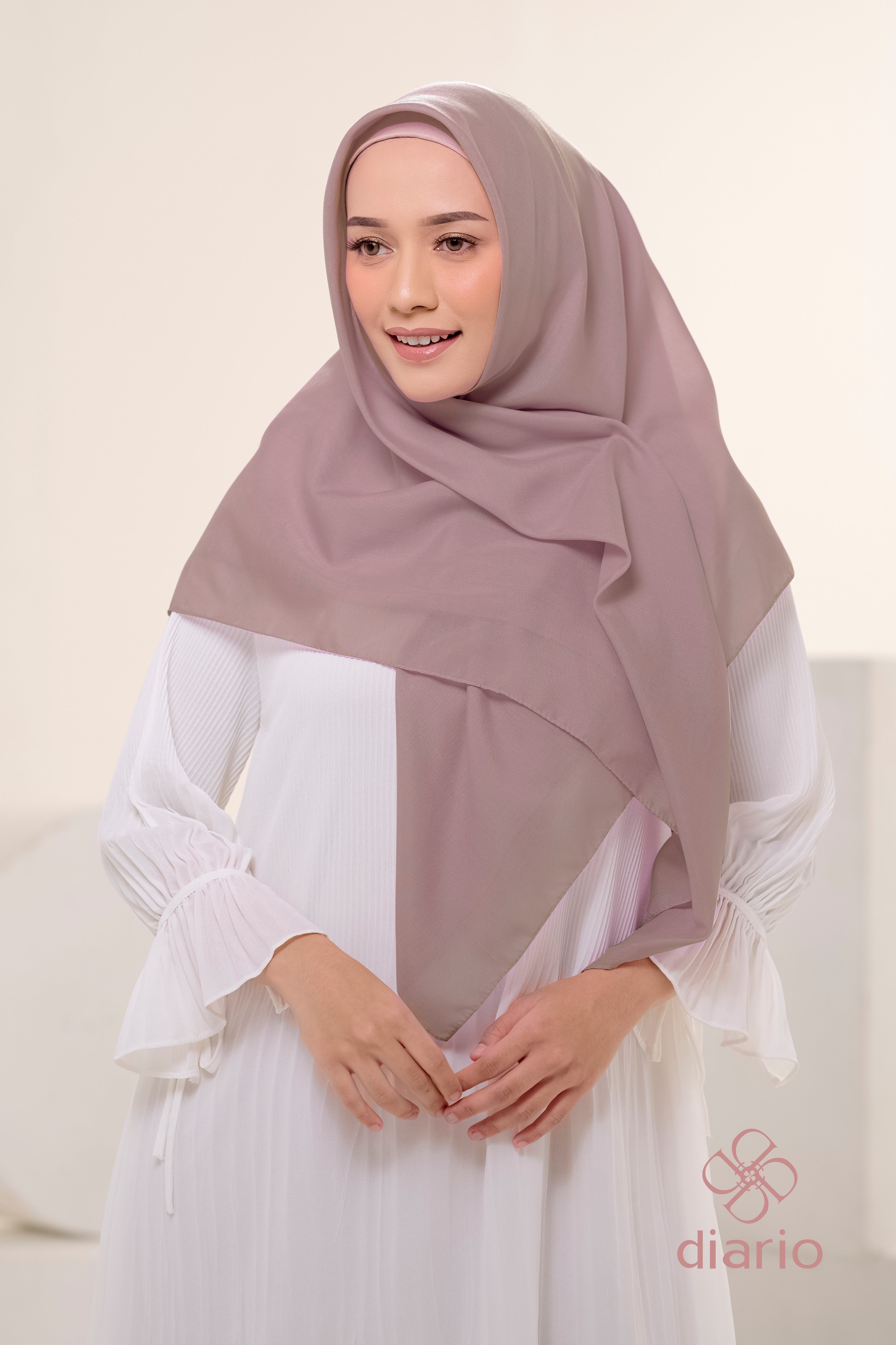 Diario - Kerudung Segi Empat Ultrafine Plain Scarf Voal Nude Series