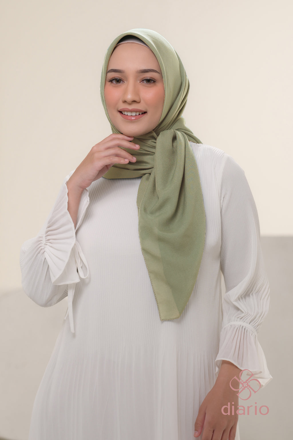 Diario - Kerudung Segi Empat Sahara Plain Scarf