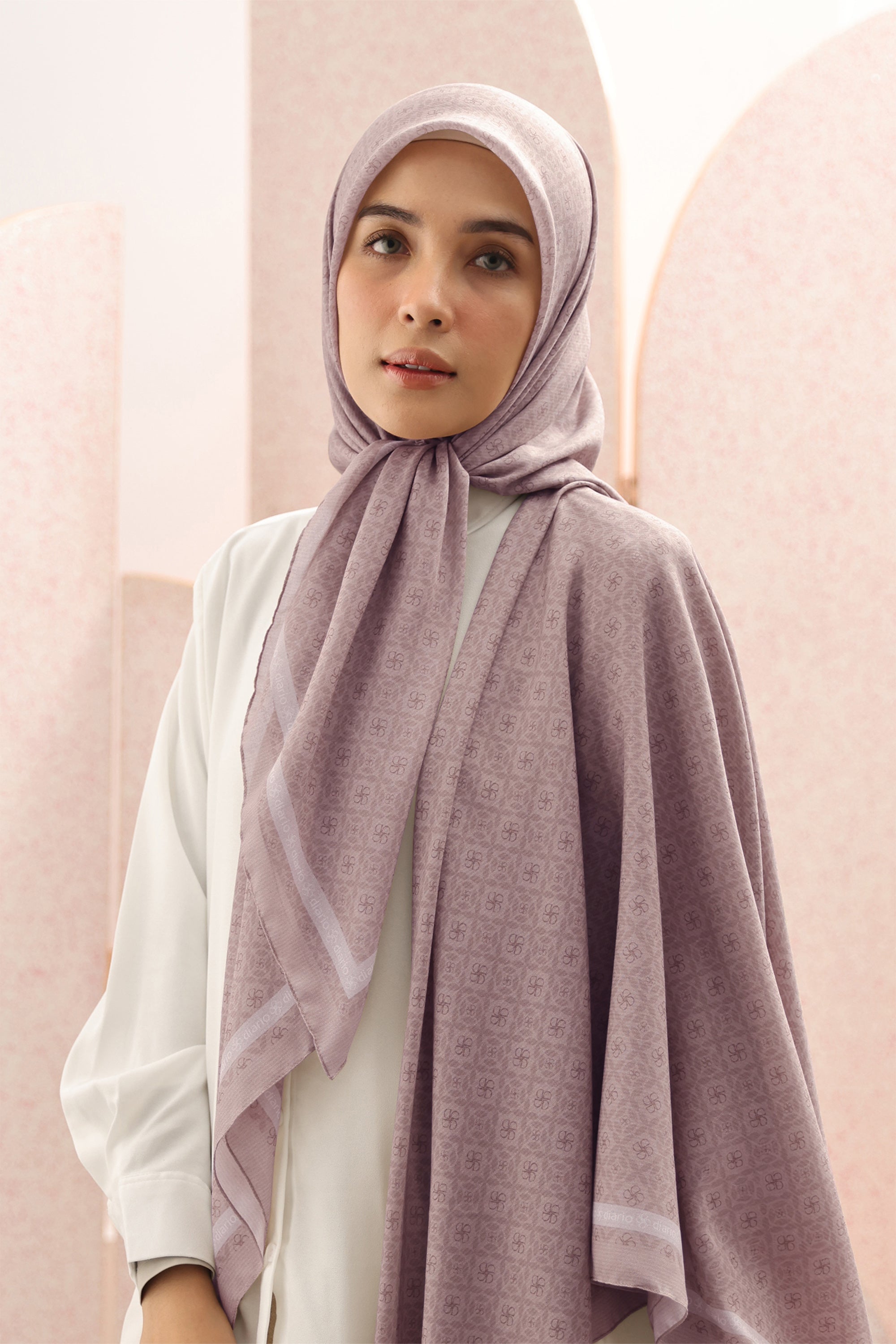 Ultrafine Saskia Scarf Kerudung Segi Empat