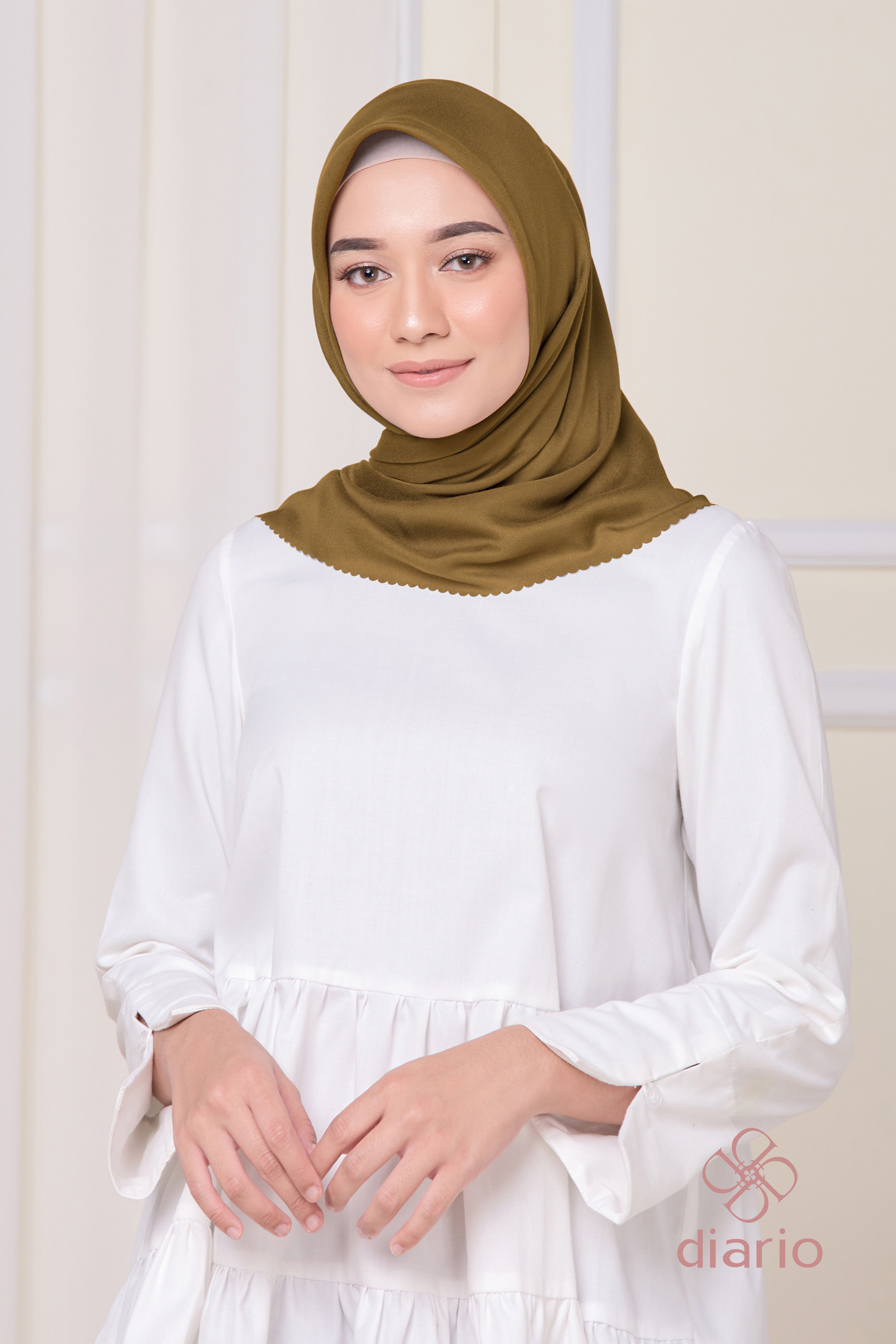 Diario - Kerudung Segi Empat Ultimate LC Plain Scarf