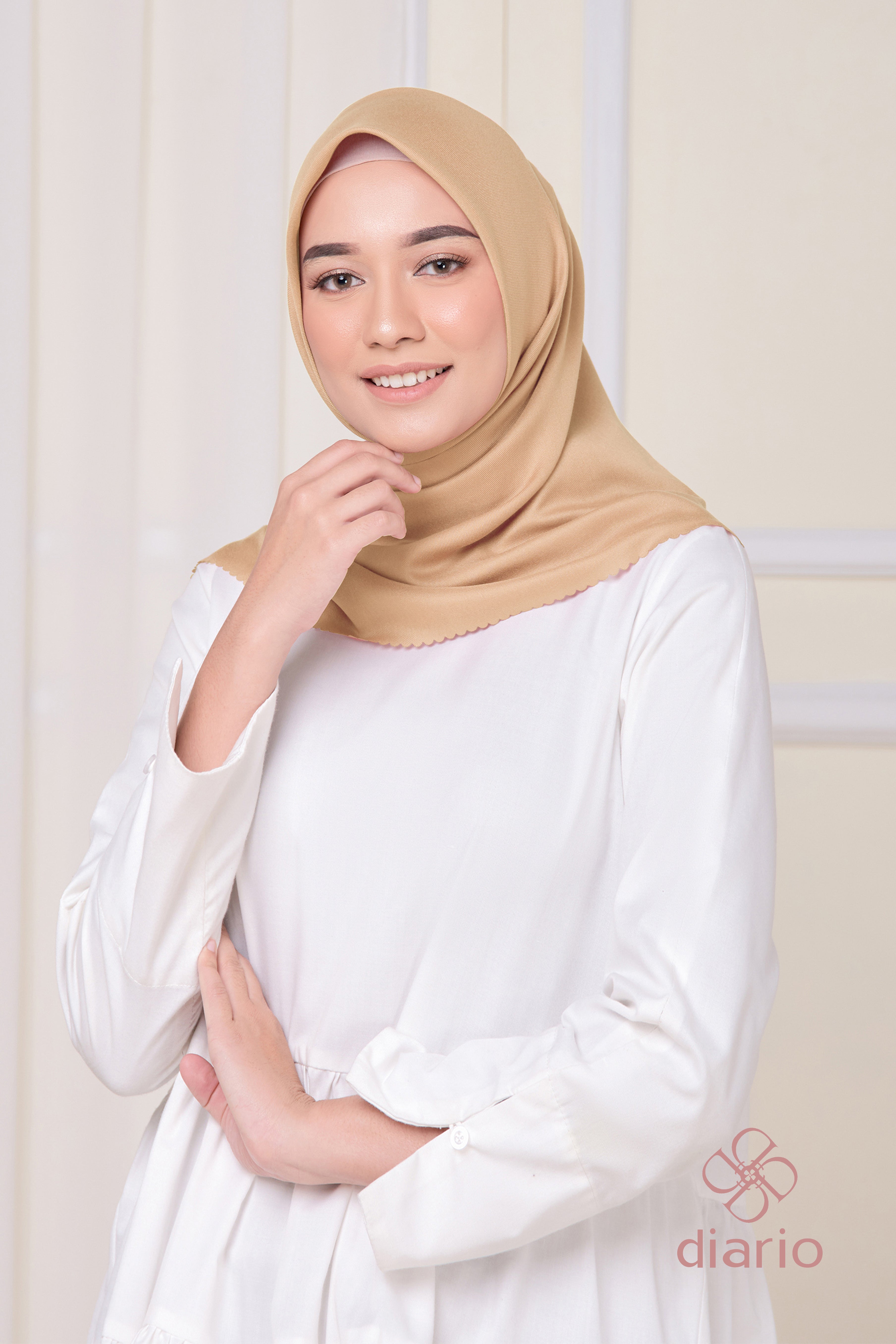Diario - Kerudung Segi Empat Ultimate LC Plain Scarf