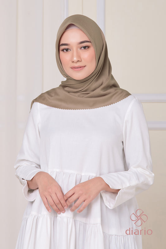 Diario - Kerudung Segi Empat Ultimate LC Plain Scarf