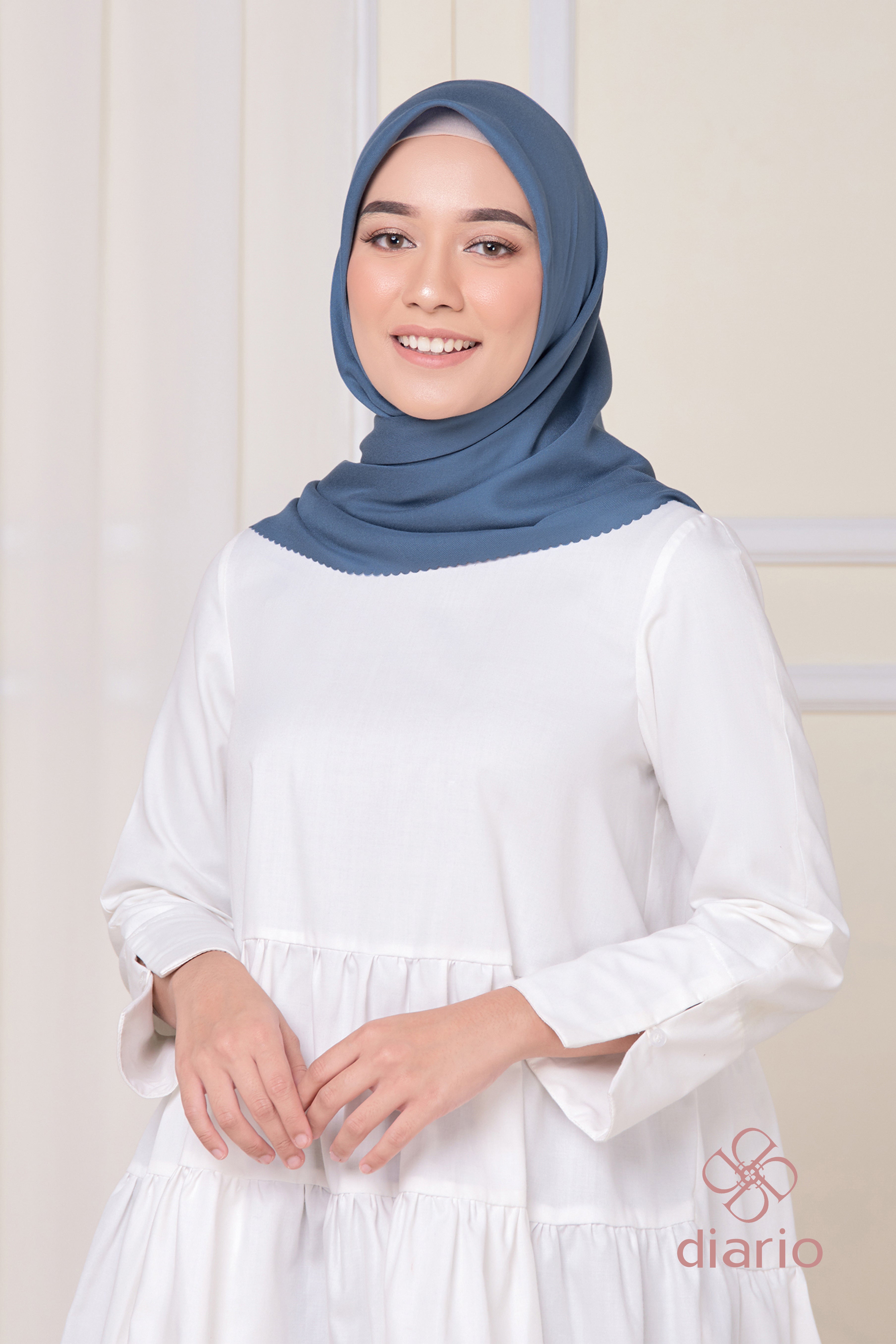 Diario - Kerudung Segi Empat Ultimate LC Plain Scarf