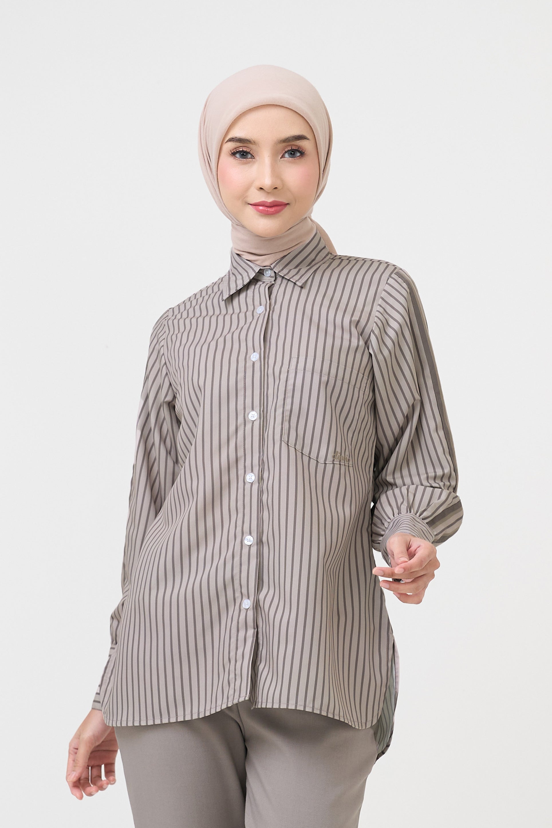 Kemeja Wanita Vanesa Series