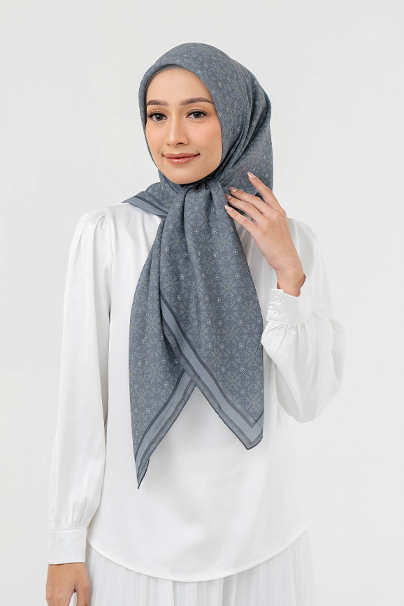 Ultrafine Livia Scarf Kerudung Segi Empat