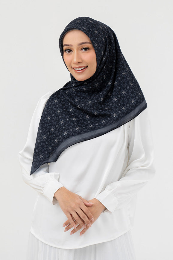 Ultrafine Livia Scarf Kerudung Segi Empat