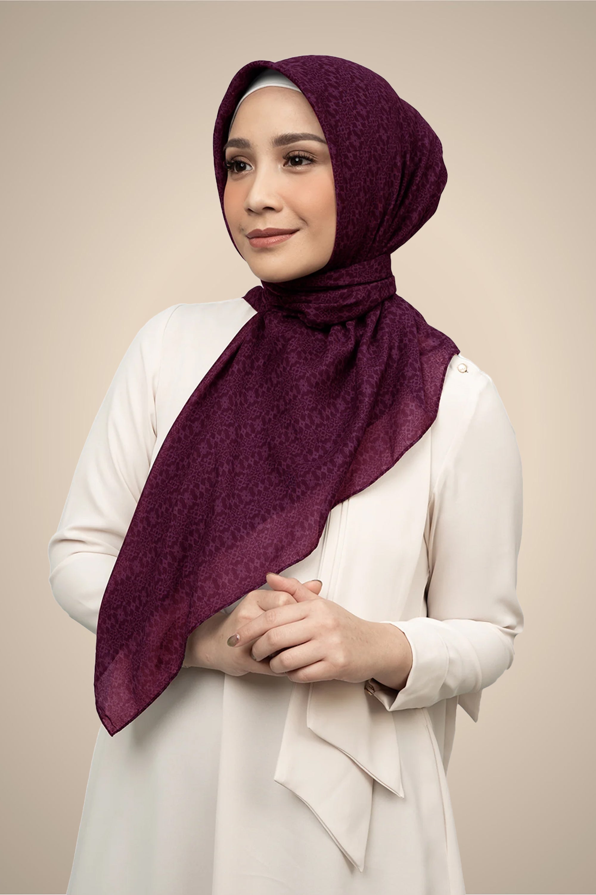 Diario x Nagita Slavina - Ultrafine Winter Plain Scarf Kerudung Segi Empat