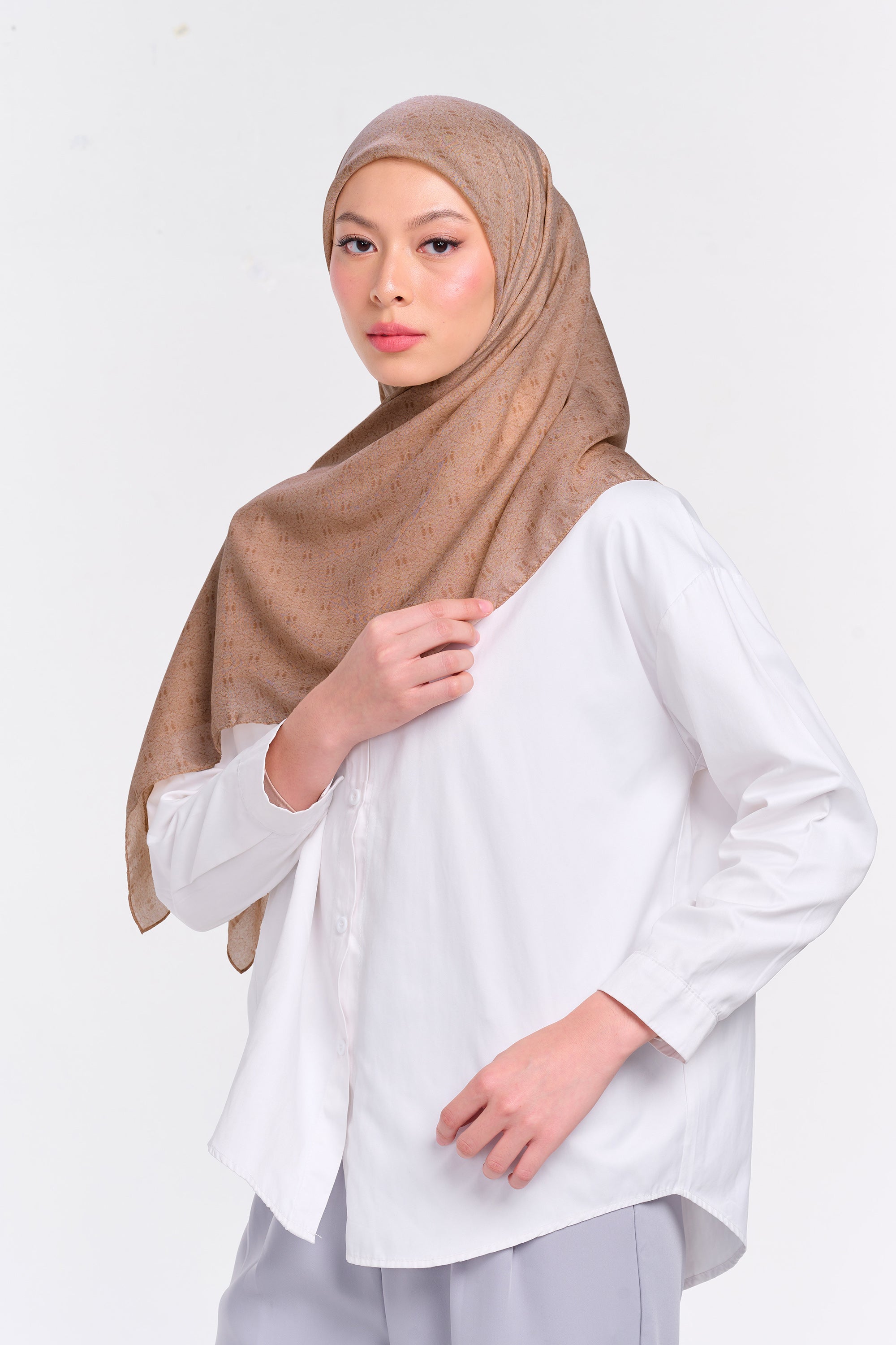 Ultrafine Zea Scarf Kerudung Segi Empat