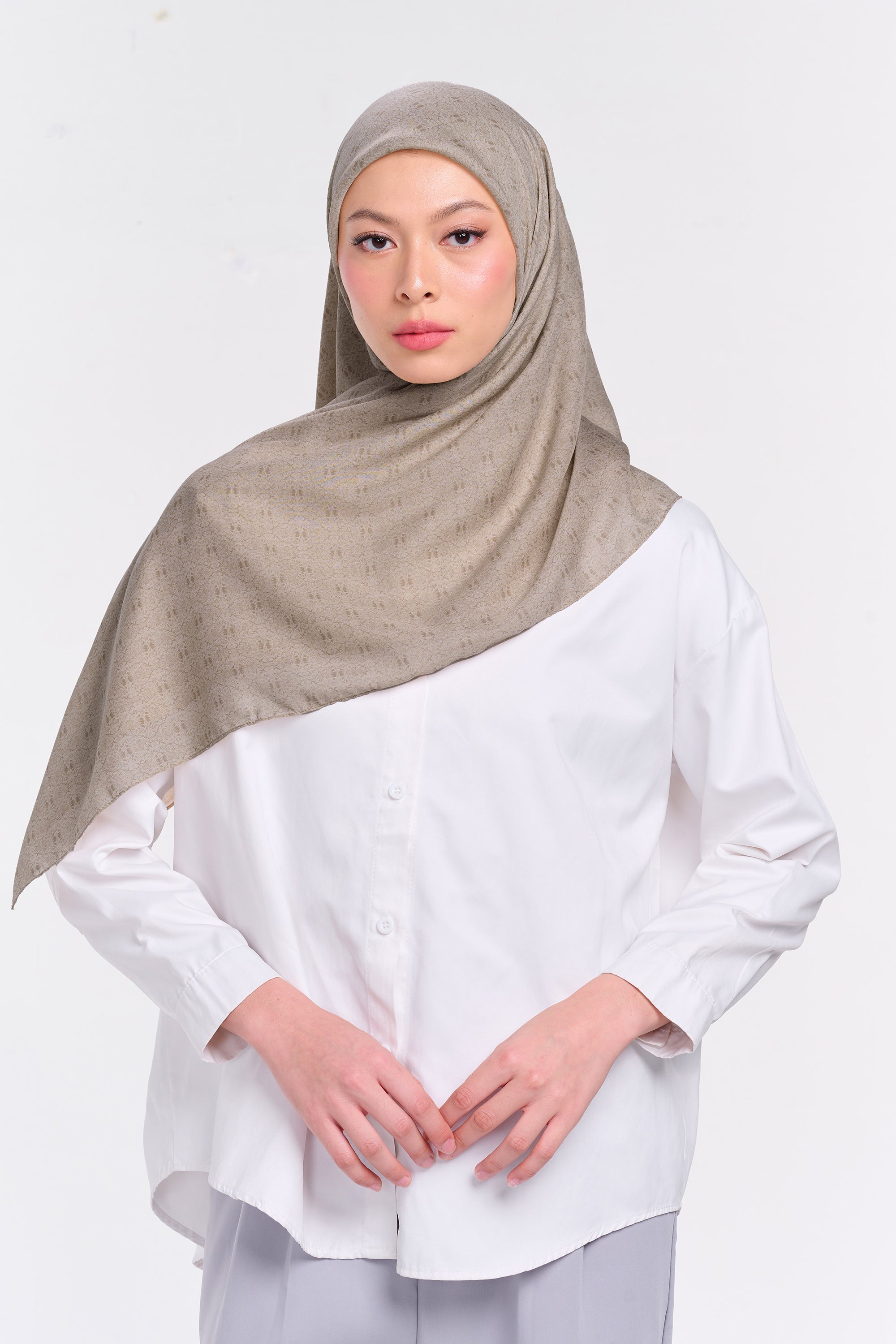 Ultrafine Zea Scarf Kerudung Segi Empat