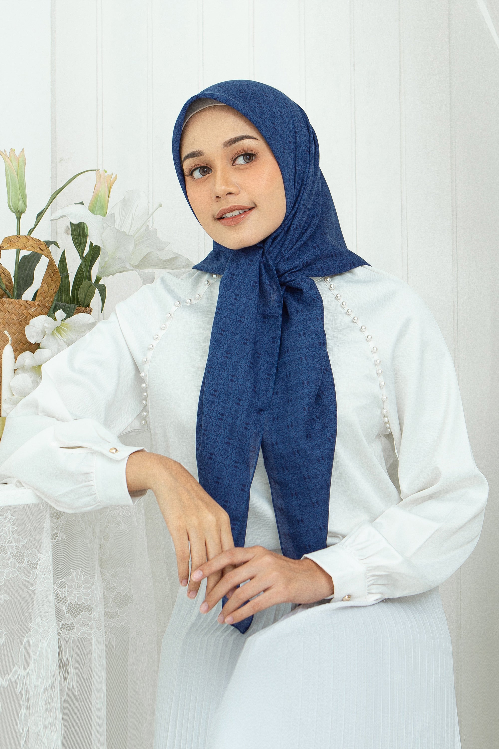 Ultrafine Zea Scarf Kerudung Segi Empat