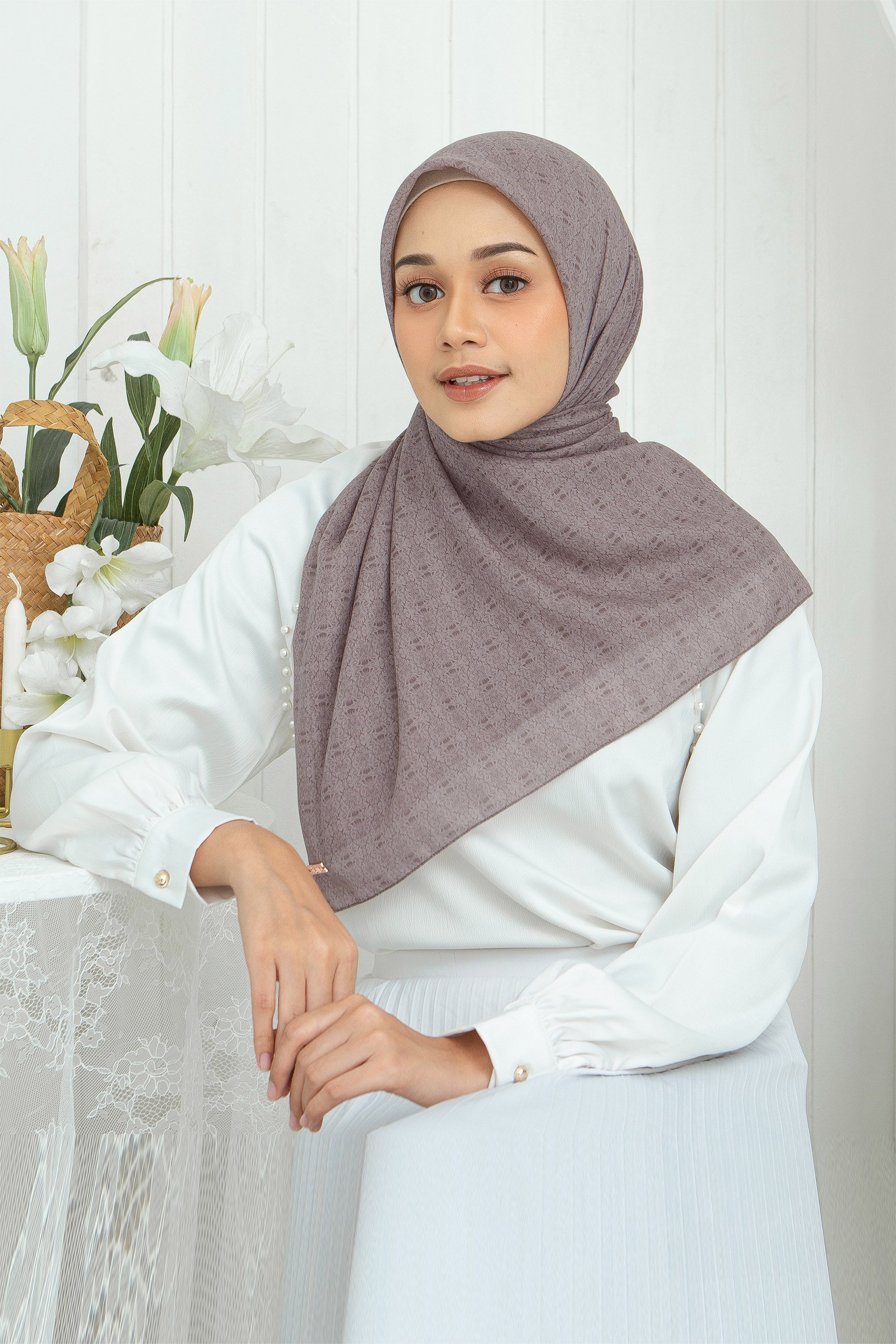 Ultrafine Zea Scarf Kerudung Segi Empat