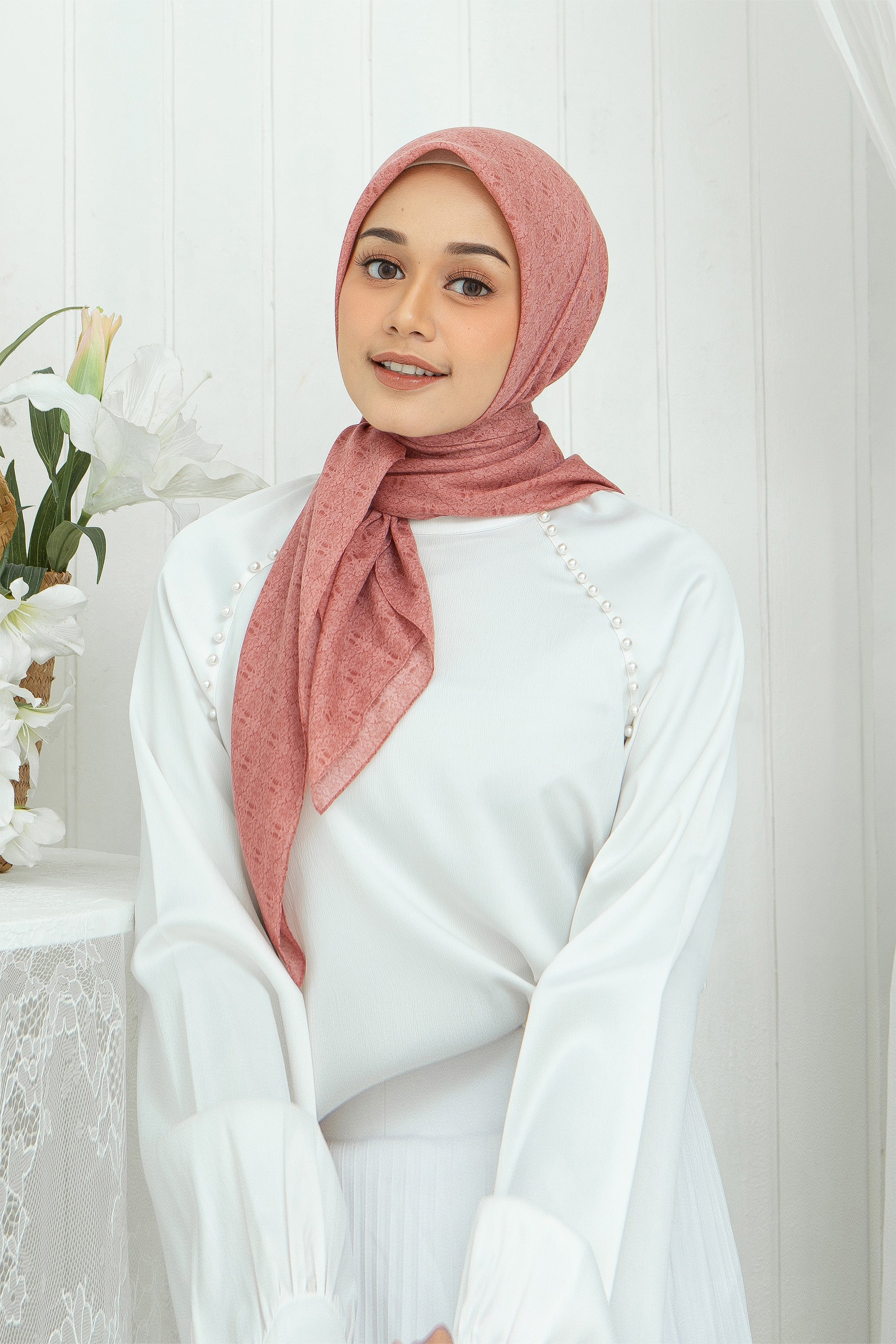 Ultrafine Zea Scarf Kerudung Segi Empat