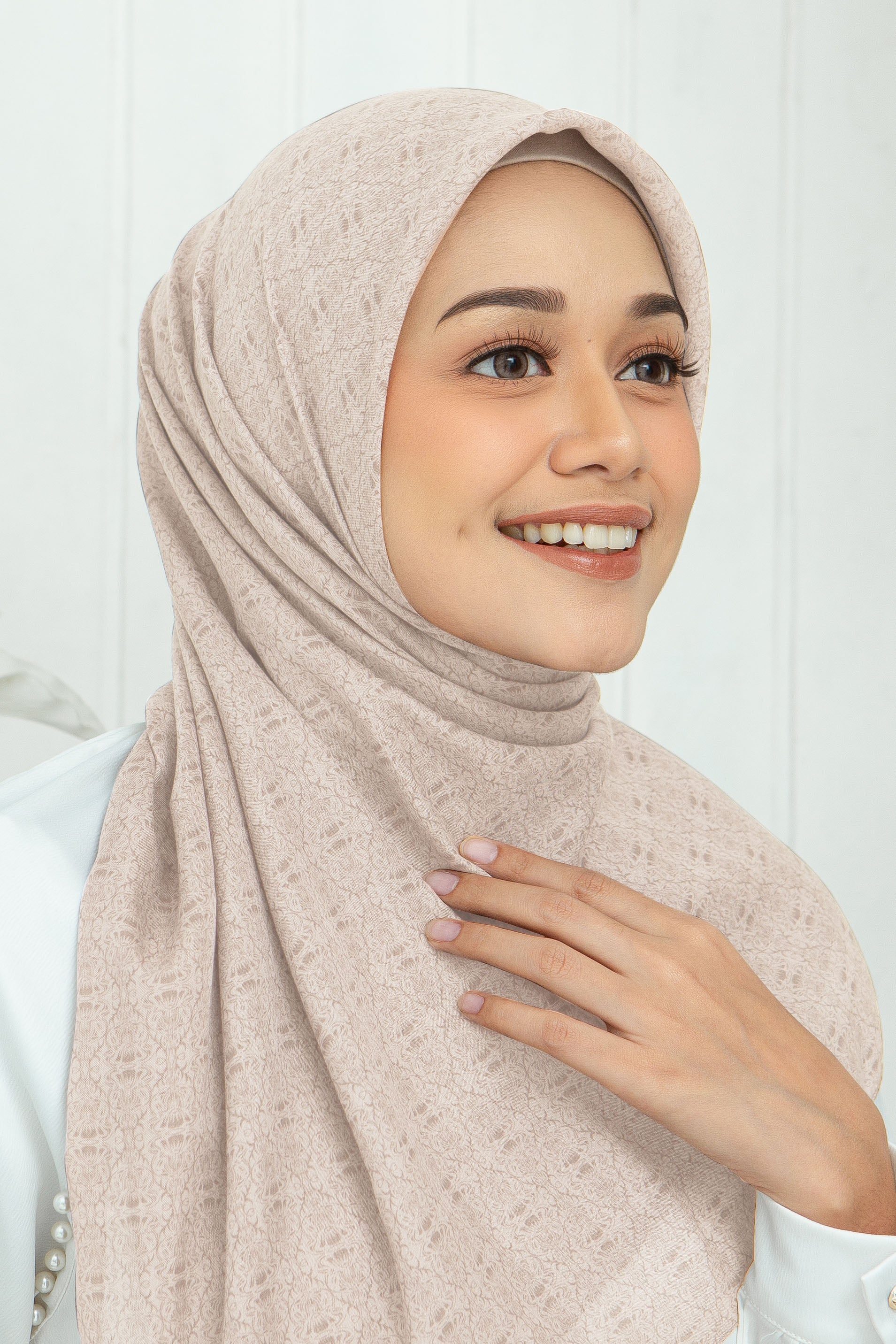 Ultrafine Zea Scarf Kerudung Segi Empat