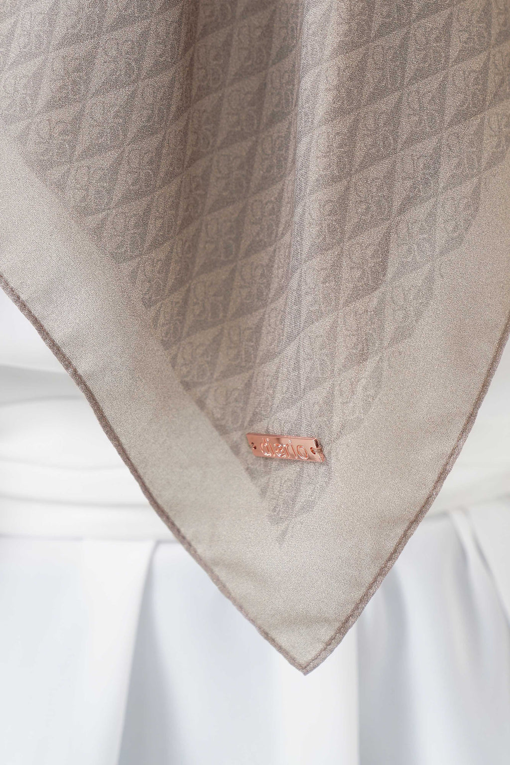 Ultrafine Elea Scarf Kerudung Segi Empat
